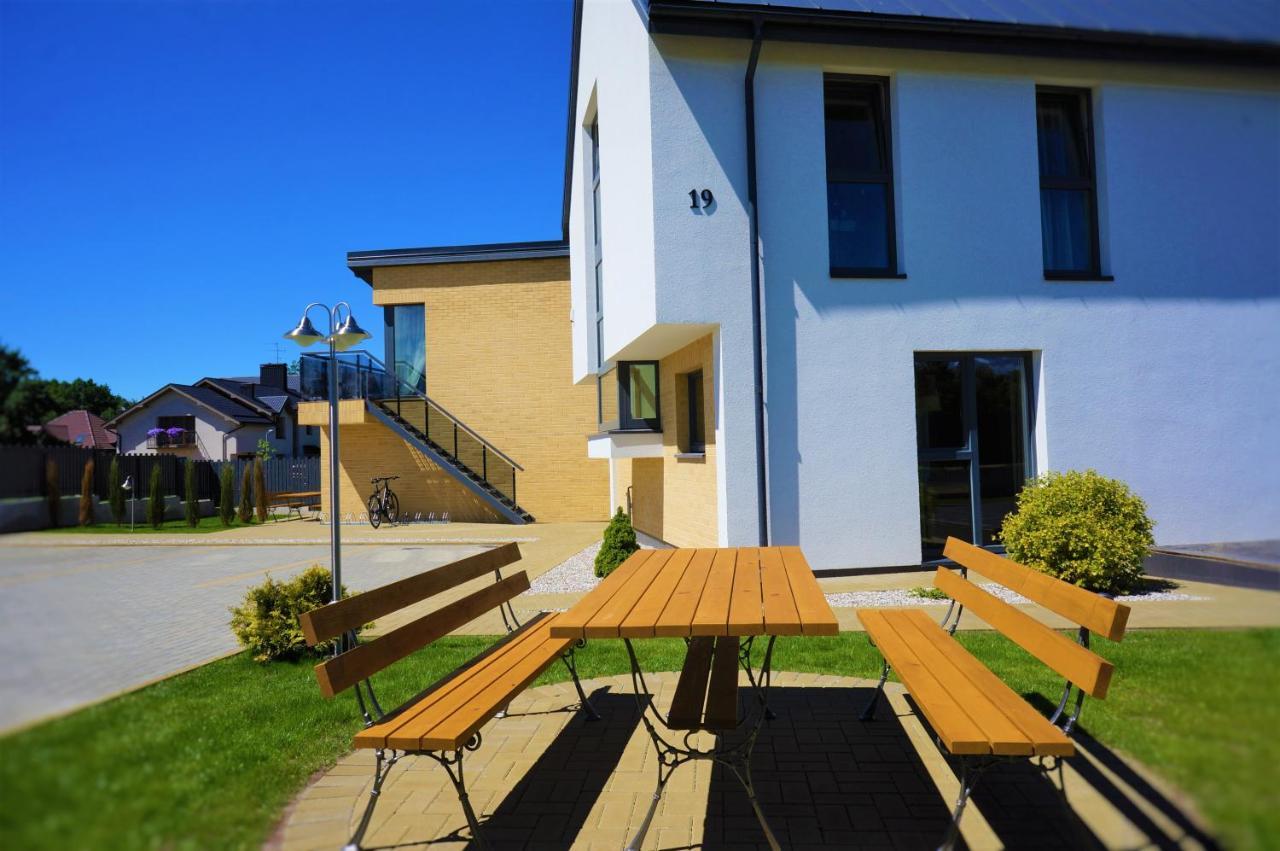 Smelio Vila Apartments Palanga Buitenkant foto